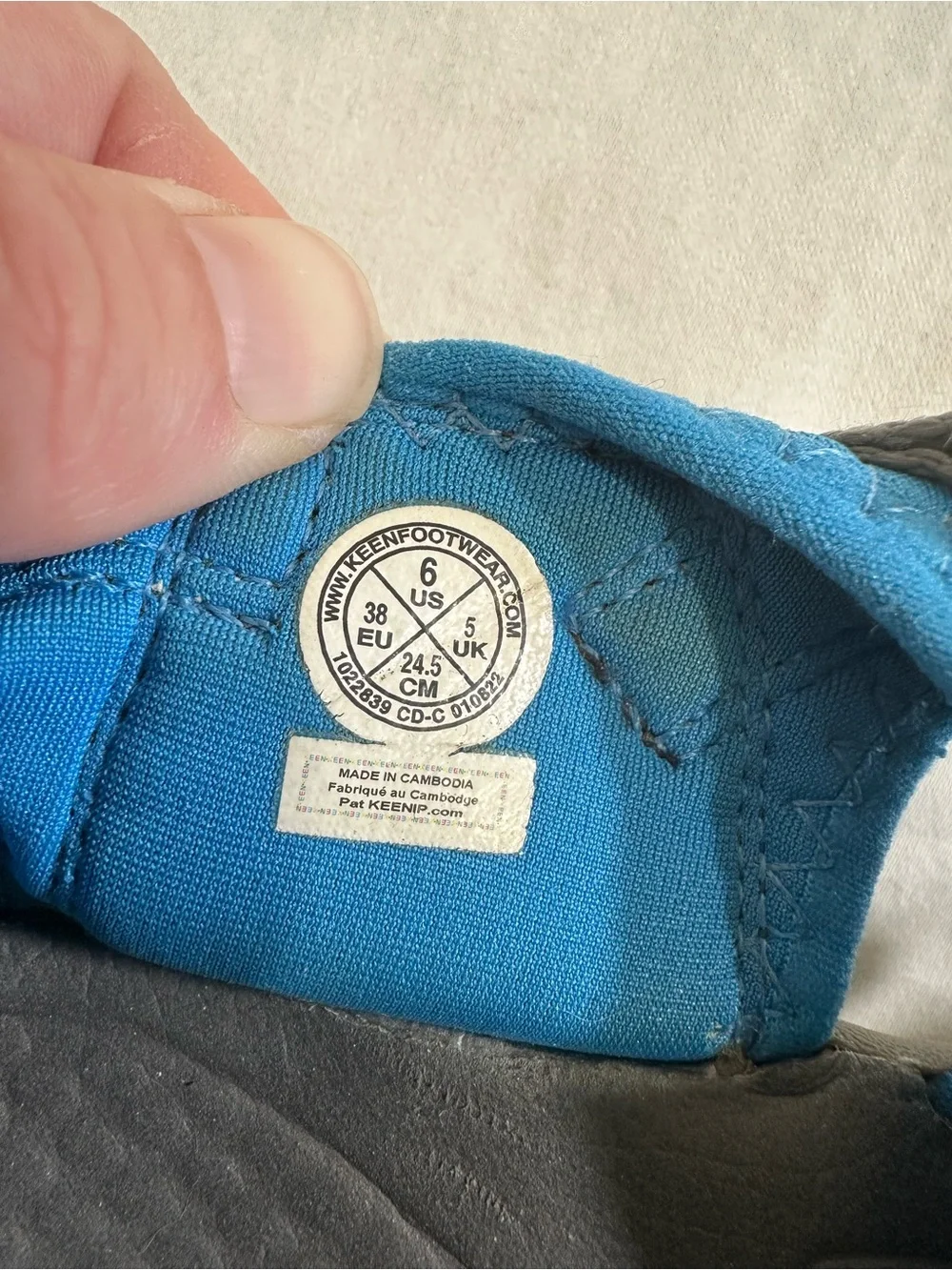 Keen Sandals Sz 6